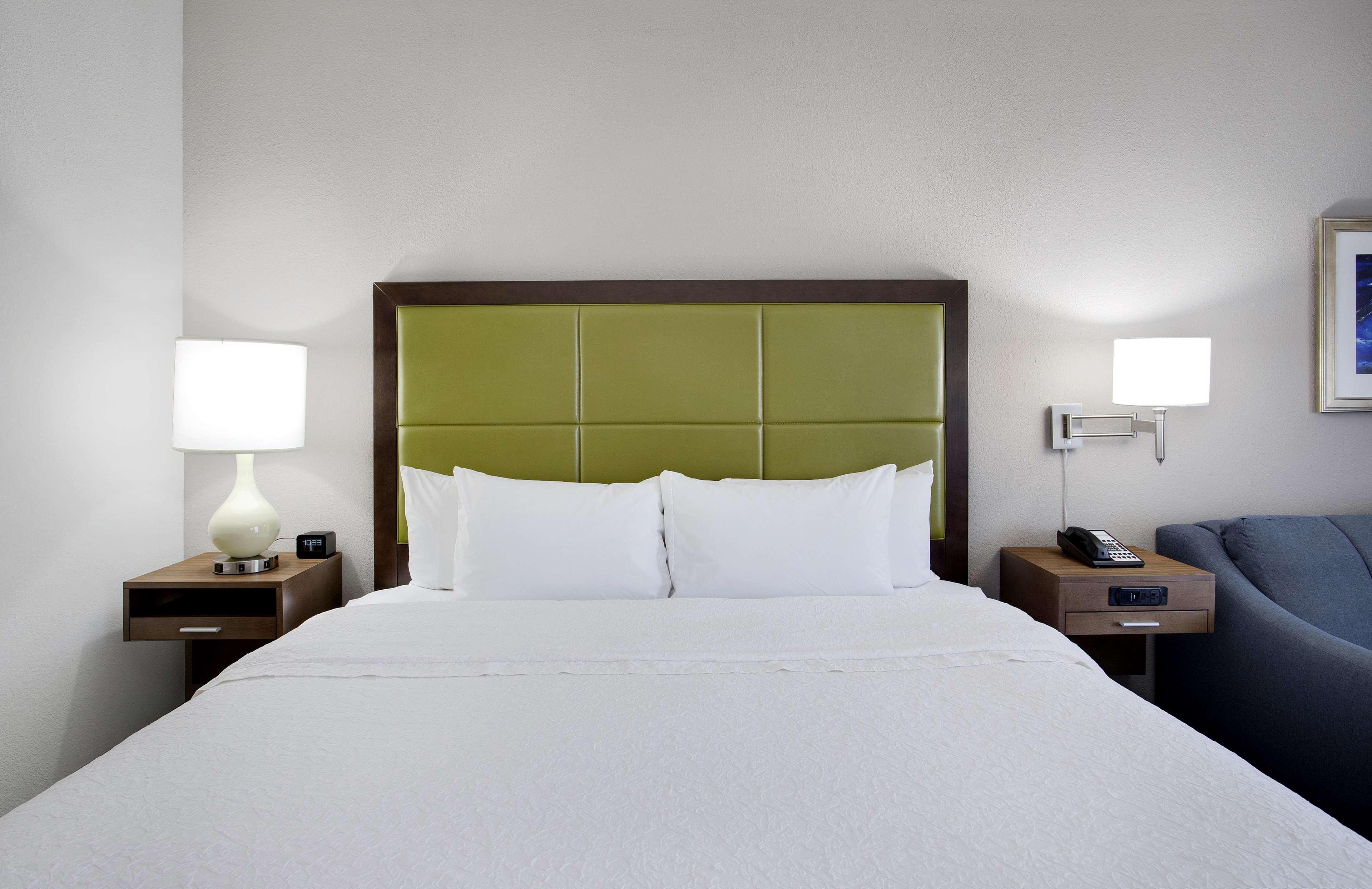 Hampton Inn Middletown Buitenkant foto