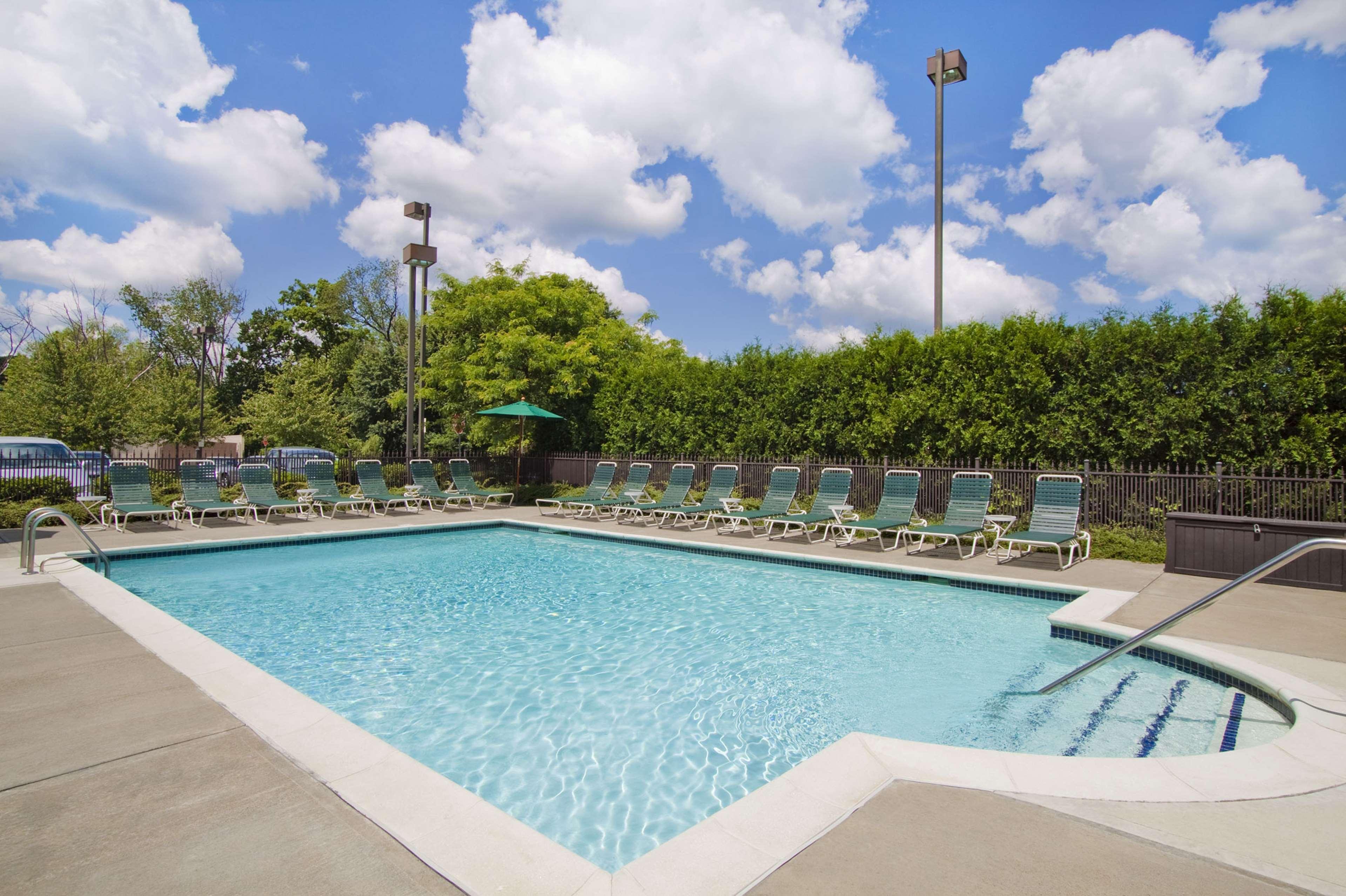 Hampton Inn Middletown Buitenkant foto
