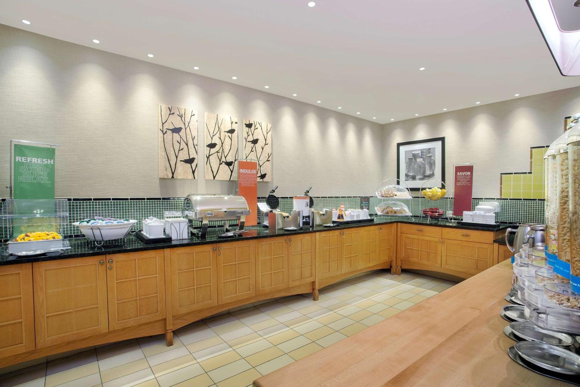 Hampton Inn Middletown Buitenkant foto