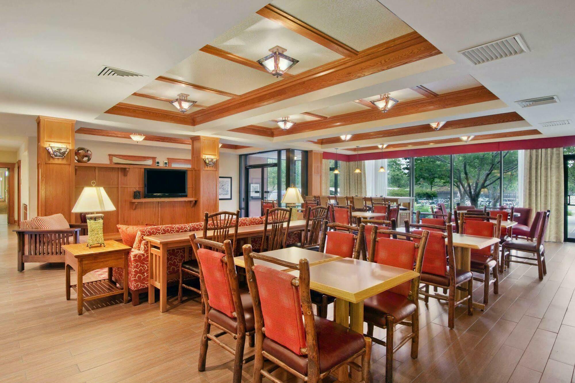 Hampton Inn Middletown Buitenkant foto